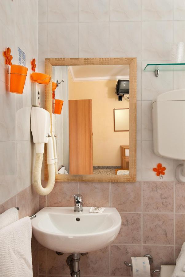 Hotel Grappoli ريميني المظهر الخارجي الصورة